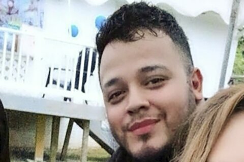 US asks judge to halt order for details on any plans to return Abrego Garcia